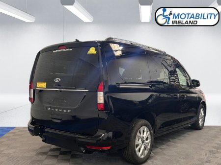 2025 Ford Grand Tourneo Connect Titanium Wheelchair Accessible 7 Seat €70,500