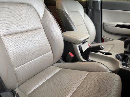 2018 Kia Sportage - thumbnail 18