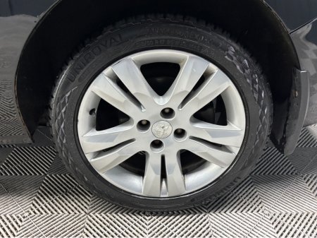 2016 Peugeot 5008 - thumbnail 5