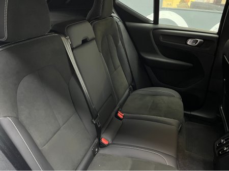 2023 Volvo XC40 - thumbnail 15