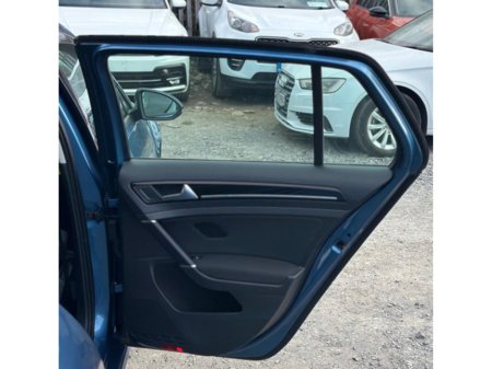 2013 Volkswagen Golf - thumbnail 11