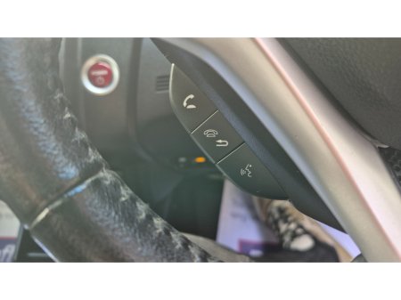 2014 Honda Fit - thumbnail 25