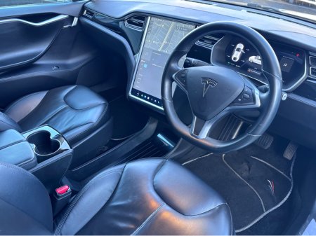 2016 Tesla Model S E 70D 5DR A €17,950 thumbnail