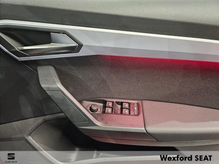 2025 SEAT Arona Arona 1.0TSI 115hp DSG Xperience €31,475 thumbnail