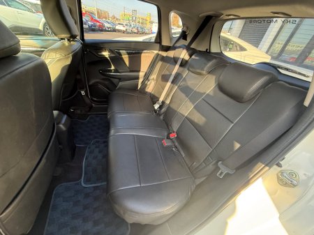 2015 Honda Fit - thumbnail 19