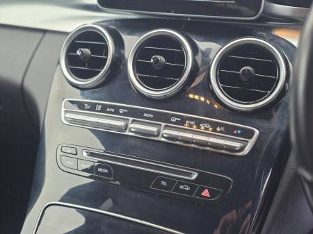 2016 Mercedes-Benz C Class C SERIES D SE 4DR AUTO €18,950 thumbnail