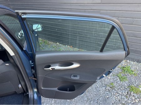 2008 Toyota Auris - thumbnail 16