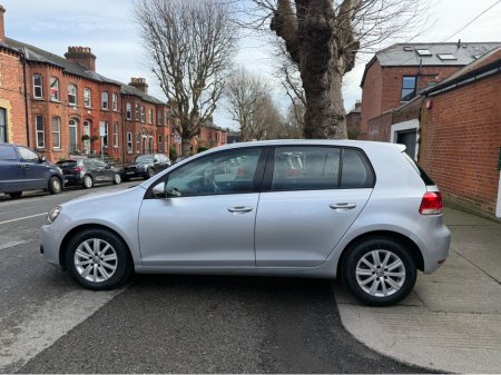 2012 Volkswagen Golf - thumbnail 9