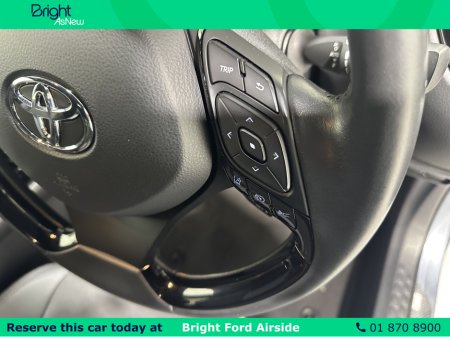 2023 Toyota C-HR HYBRID SPORT BI-TONE 4DR €31,950 thumbnail