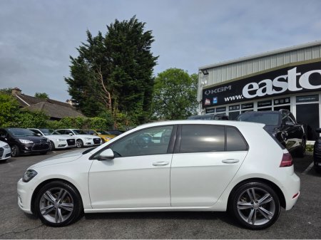 2020 Volkswagen Golf 1.4 FULL LEATHER SEATS ELECTRIC MEMORY SEATS  NAVI VIRTUAL CLOCKS ANDROID AUTO CARPLAY BLIND SPOT REAR TRAFFIC ASSIST ROAD SIGN RECOGNIZING  LANE ASSIST LOW TAX BAND €22,950 thumbnail