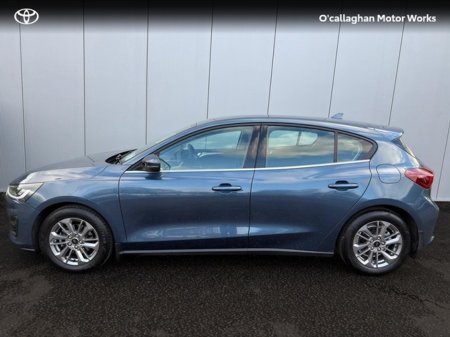 2023 Ford Focus - thumbnail 6