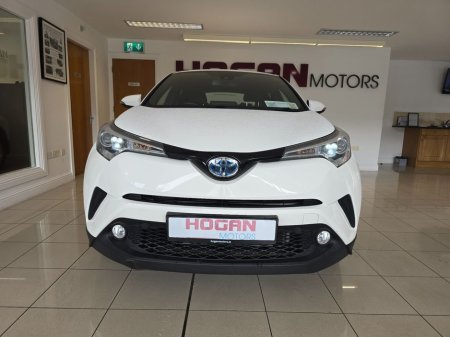 2017 Toyota C-HR - thumbnail 2