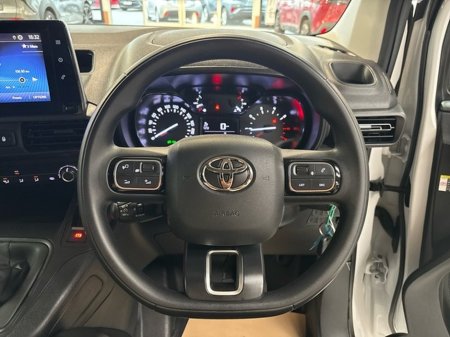 2024 Toyota Proace City - thumbnail 9