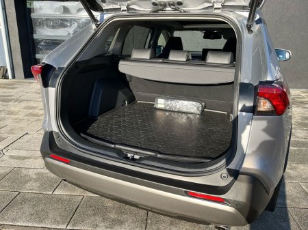 2023 Toyota Rav4 2.5 Hybrid AWD-i Platinum €44,950 thumbnail