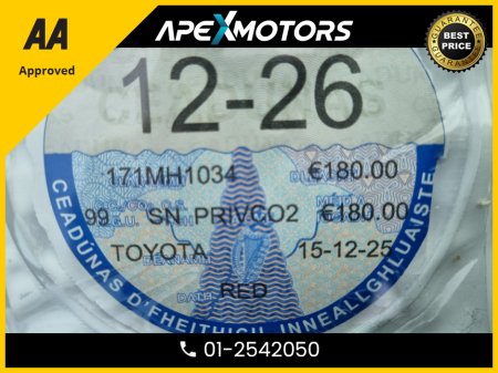 2017 Toyota Yaris - thumbnail 9