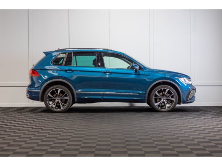 2023 Volkswagen Tiguan 1.4 TSI PHEV 245HP R-Line DSG €37,950 thumbnail