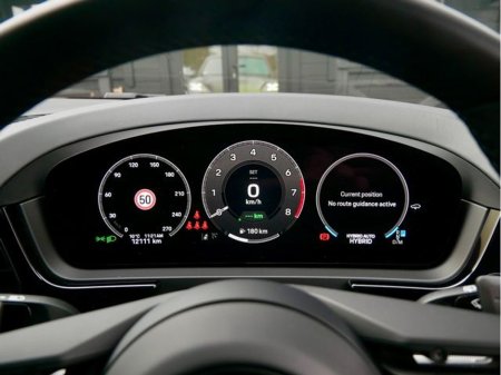 2025 Porsche Cayenne - thumbnail 18