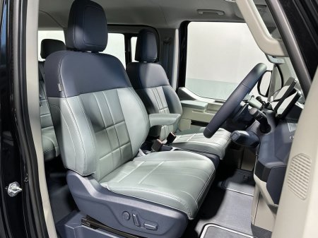 2026 Kia PV5 K4 Passenger 5 Seater €47,500 thumbnail
