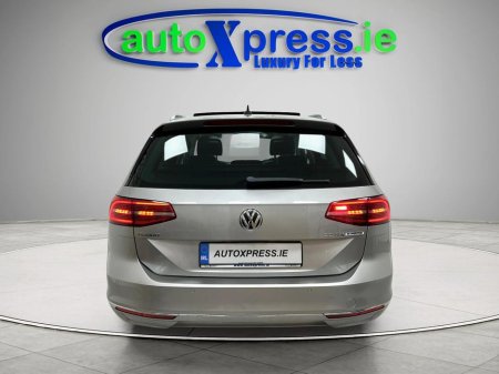 2016 Volkswagen Passat 2.0 TDI BLUMOTION, Panoramic Sunroof thumbnail