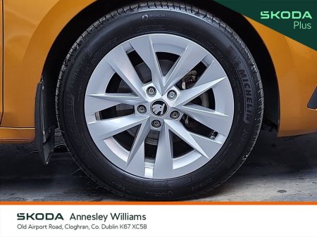 2023 Skoda Octavia - thumbnail 8