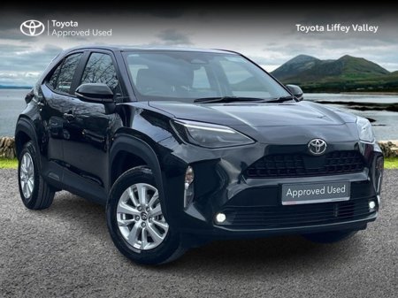 2025 Toyota Yaris Cross - thumbnail 1