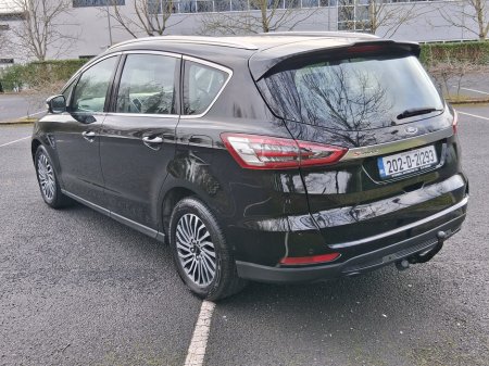 2020 Ford S-Max  €25,999 thumbnail