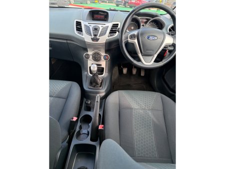 2009 Ford Fiesta - thumbnail 10