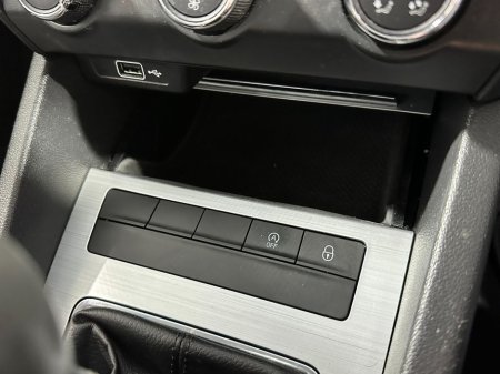 2019 Skoda Octavia Ambition 1.6 Tdi €17,800 thumbnail