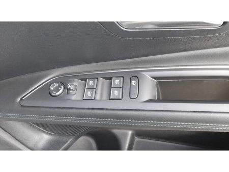 2023 Peugeot 3008 - thumbnail 12