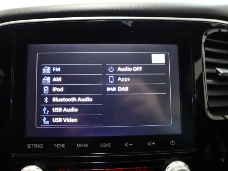 2021 Mitsubishi Outlander - thumbnail 17