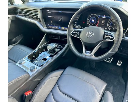 2023 Volkswagen Touareg - thumbnail 5