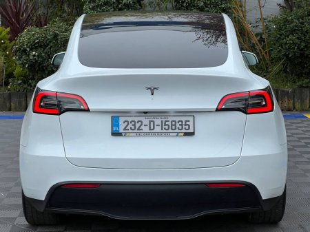2023 Tesla Model Y - thumbnail 18