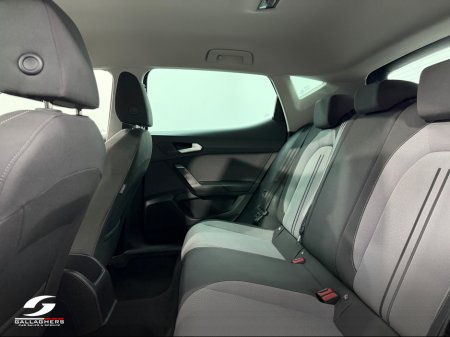 2024 SEAT Leon (241) SE PLUS 1.0 TSI 110HP €22,995 thumbnail