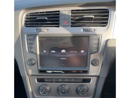 2016 Volkswagen Golf - thumbnail 9