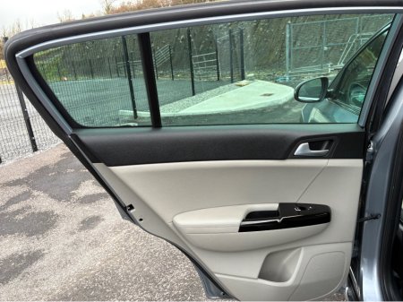 2021 Kia Sportage - thumbnail 20