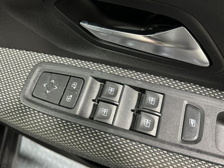 2022 Dacia Jogger Comfort Petrol 7 Seater 1.0 221 €17,750 thumbnail