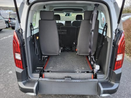 2025 Peugeot Rifter - thumbnail 14