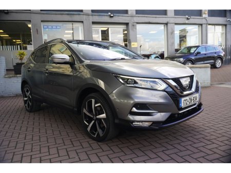 2017 Nissan Qashqai - view 2