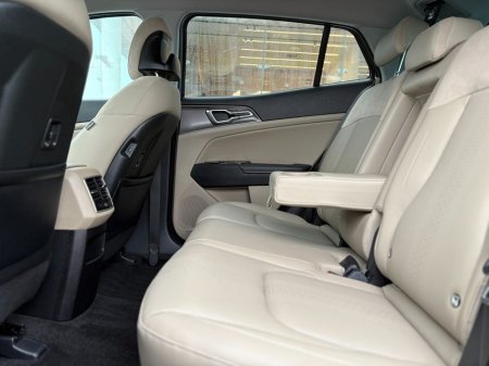 2023 Kia Sportage 1.6 Plug In Hybrid K4 €36,995 thumbnail