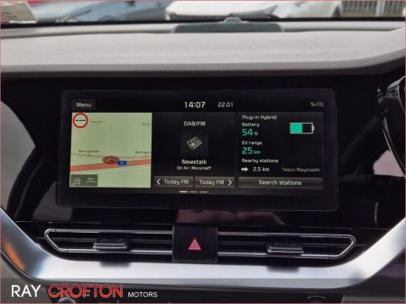 2020 Kia Niro 1.6 GDI PLUG-IN HYBRID PE Auto €23,950 thumbnail