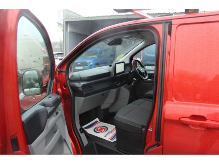 2025 Ford Transit Custom  €41,950 thumbnail