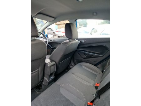 2016 Ford Fiesta 1.0l petrol Auto | High spec €11,450 thumbnail