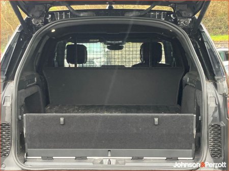 2024 Land Rover Discovery - thumbnail 13