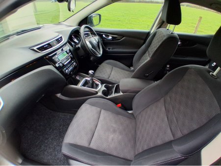 2014 Nissan Qashqai 1.5 DSL SV 4DR €8,950 thumbnail