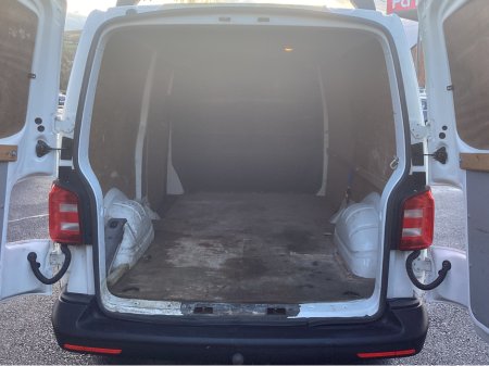 2017 Volkswagen Transporter ** ONLY 137KMS * CAMERA €15,950 thumbnail