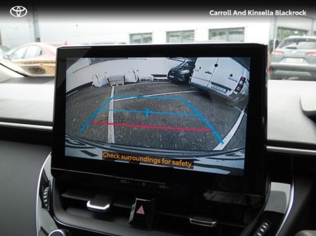 2024 Toyota Corolla Hybrid Luna Saloon €28,950 thumbnail