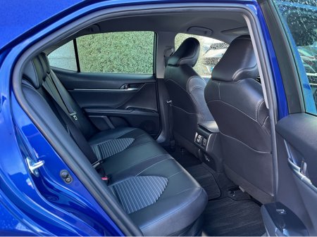 2019 Toyota Camry WS HYBRID AUTOMATIC 2.5 PETROL //HALF LEATHER SEATS//ELECTRIC DRIVERS SEAT//KEYLESS ENTRY//ADAPTIVE CRUISE CONTROL//REVERSE CAMERA// €25,950 thumbnail