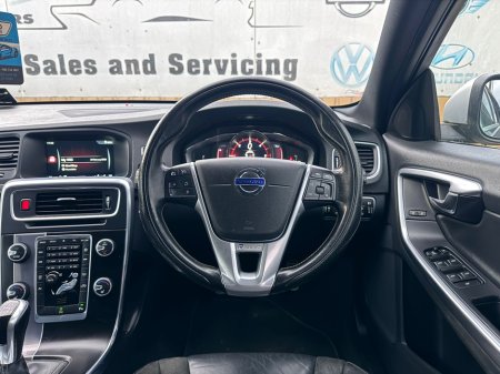 2016 Volvo V60 - thumbnail 15