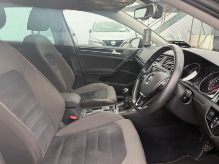 2016 Volkswagen Golf - thumbnail 11