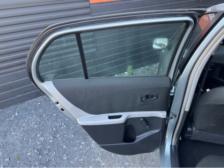 2007 Toyota Yaris - thumbnail 15